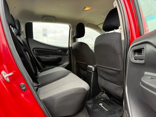 Mitsubishi L200 Katana D/C 2.4 TDI MT CRM 4X4