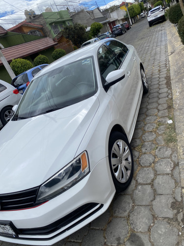Volkswagen Jetta 2.0 L4 At 113 hp
