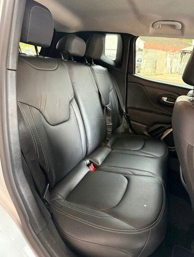 Jeep Renegade 1.8 Longitude Flex Aut. 5p