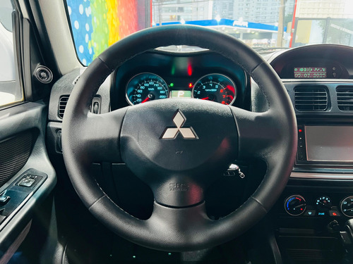 Mitsubishi Pajero TR4 2.0 4X4 FLEX AUTOMÁTICO