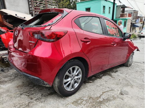 Mazda 2 Automático 2023 En Partes 