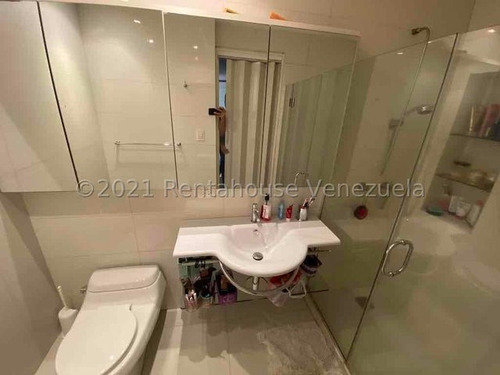 Se Vende Apartamento En Las Esmeraldas Mls #21-22018