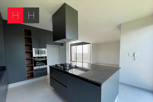 Casa En Venta En Lomas De Angelopolis Ii