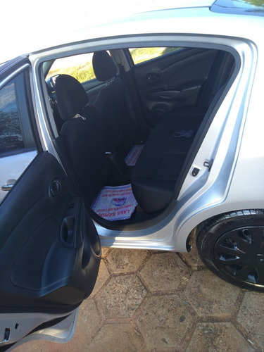 Nissan Versa 2013 1.6 16v Sv Flex 4p
