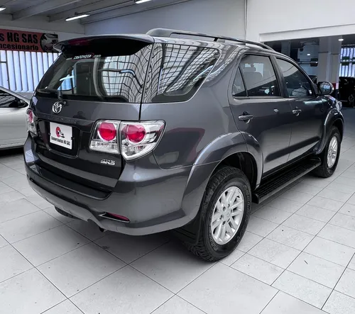Toyota Fortuner 2.7l 4x2