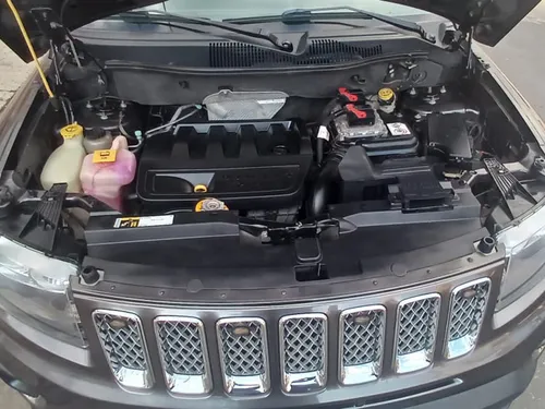 Jeep Compass Limited 2.4cc AT AA 4X4