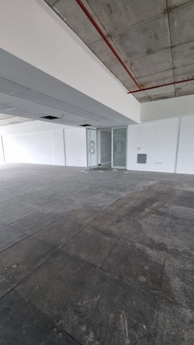 Imagen 13 de 14 de Colón. Gama Oficinas De 180 Mts O 370. Excelente Vista