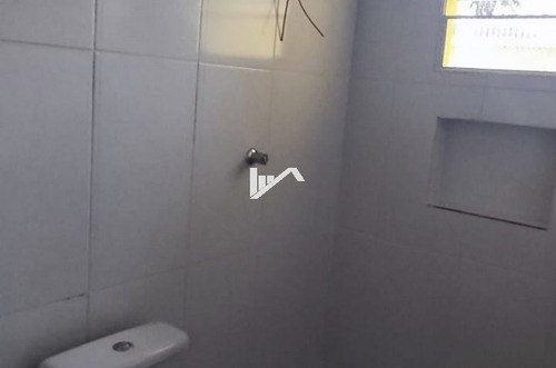 Imagem 3 de 10 de Casa Com Espaço Para Piscina Sendo Lado Praia Em Itanhaém