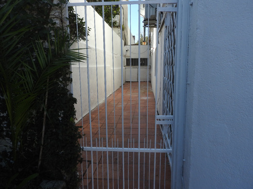 Venta Casa Padrón Único Bello Y Reborati Con Importante Fondo Verde