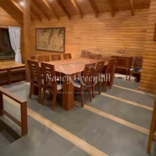 Rebajada Casa Con Inmejorable Vista Y Piscina (108944)