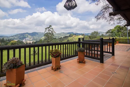 Casa Campestre En Venta En Vereda Montañez Guarne. Cod V13363