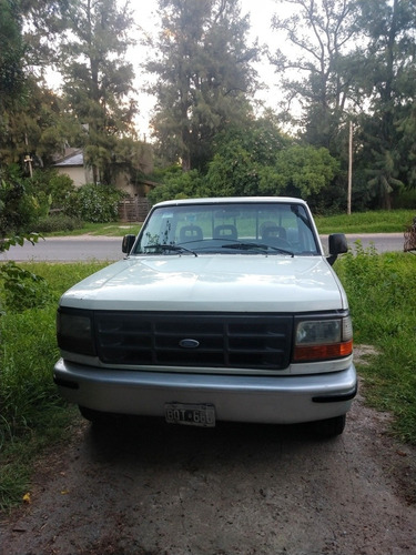 Ford F-100 2.5 I Xl Aa 1997