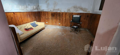 Imagen 7 de 15 de Casa 4 Amb Mataderos Con Patio Y Terraza