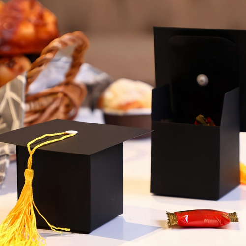 Caja De Regalo De Caramelos Con Forma De Gorro De Graduación