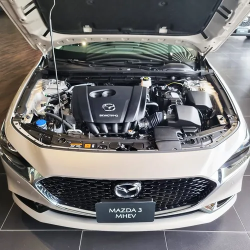 Mazda 3 Sdn Touring At Mhev // Kra 30 // Mcc