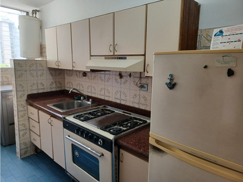 Alquiler Apto 60m2 1h1b/1e, Urb El Rosal 0826
