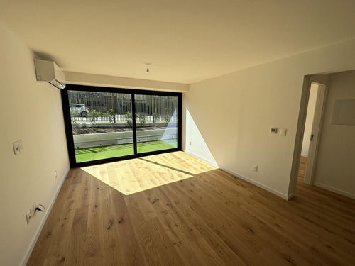Venta Apartamento Dos Dormitorios Tres Baños Malvín Patio Exclusivo Soleado