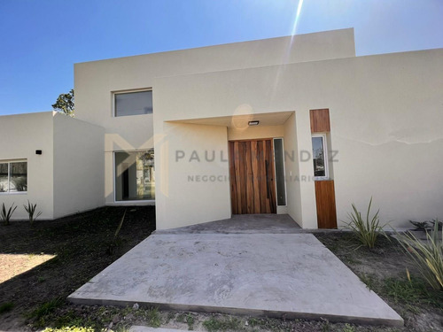 Casa  En Alquiler En San Matias, Escobar, G.b.a. Zona Norte