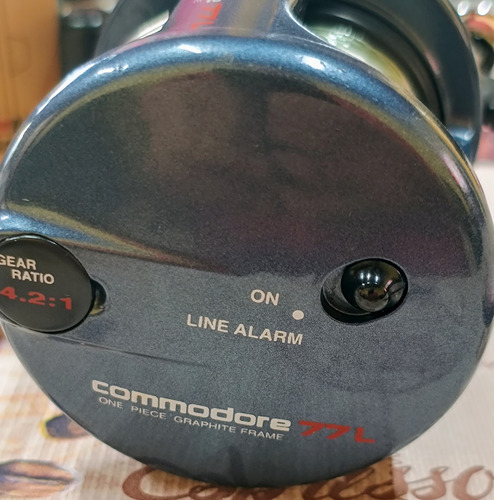 Carretilha Abu Garcia Commodore 77l Perfil Alto. Raridade Azul-marinho Direito