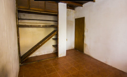 Imagen 8 de 17 de Casa 4 Ambientes Venta Hurlingham A Refaccionar