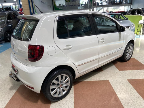 Volkswagen Fox Mi Highline 1.6 2014 Branco 4p
