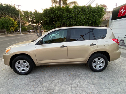 Toyota RAV4 2.5 Base 3a. Fila De Asientos Mt