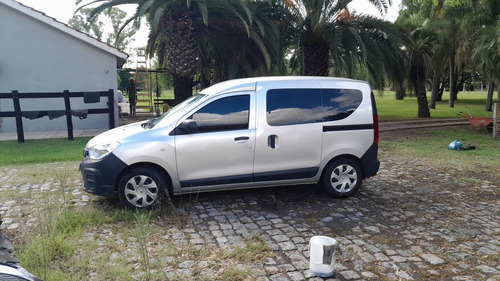 Traslado De Pasajeros Remis Uber Taxi Minifletes Aeropuerto