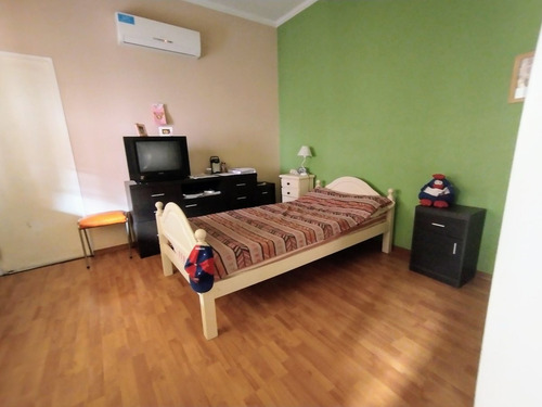 Casa 3 Ambientes Villa Luzuriaga Venta Mas Departa
