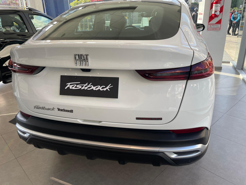 Fiat FASTBACK 1.3 T270 At6