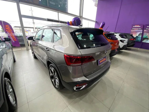 Volkswagen Taos Highline 1.4 TSI