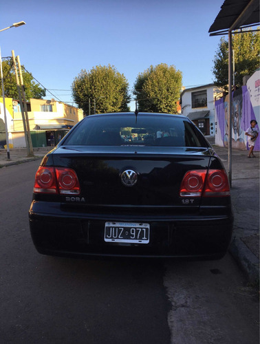 Volkswagen Bora 1.8 Highline T 180cv 2011