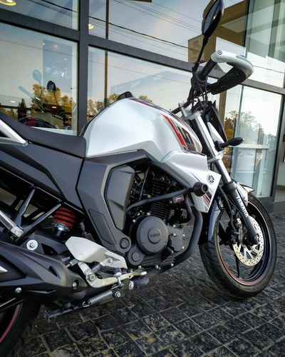 Yamaha Fz S - Listo Para Transferir - 5632 Kms