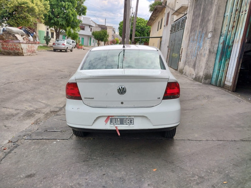 Volkswagen Voyage 1.6 Highline 101cv