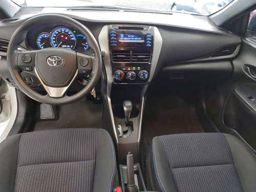 Toyota Yaris 1.3 16V FLEX XL MULTIDRIVE