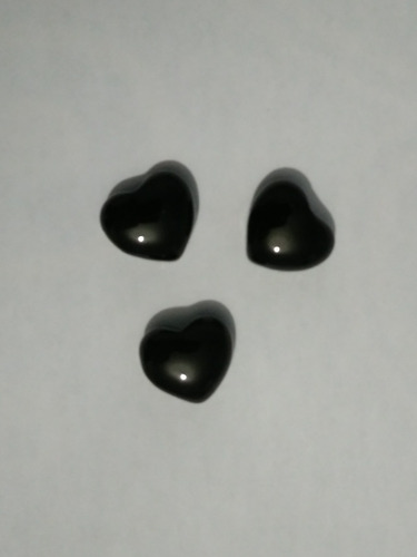 3 Piedritas En Forma De Corazon Color Negro