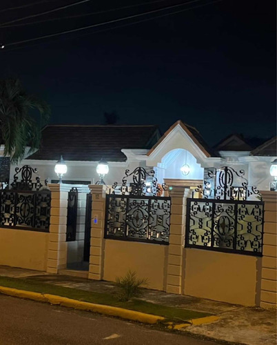 Imagen 10 de 25 de Vendo Espectacular Casa Alameda Tres Hab Con Su Baño