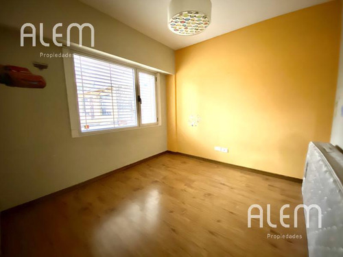 Departamento De 3 Dormitorios En Venta En Lomas De Zamora
