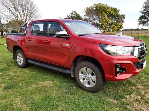 Toyota Hilux 2.8 Cd Srv 177cv 4x4 At