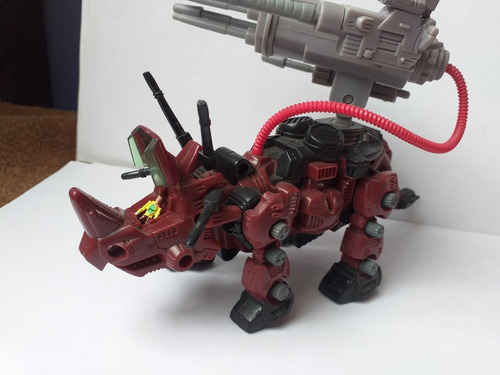 Zoids - Red Horn - Zoids Hasbro Tomy (Usado)