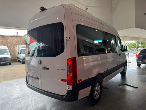 Sprinter 417 16 Lugares Executiva Ano 2025 Financio