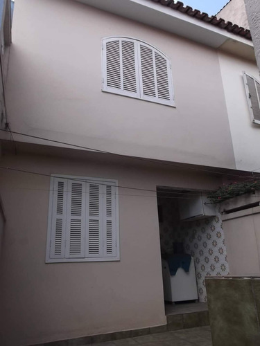 Sobrado 160 M2 4 Dorm. 1 Suite 2 Vagas Cob. Bem Localizado!