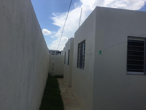 Imagen 3 de 5 de Casa En Venta En Proyecto Cerrado Con Piscina,sgo Kgc-105
