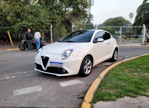 Imagen 2 de 14 de Alfa Romeo Mito