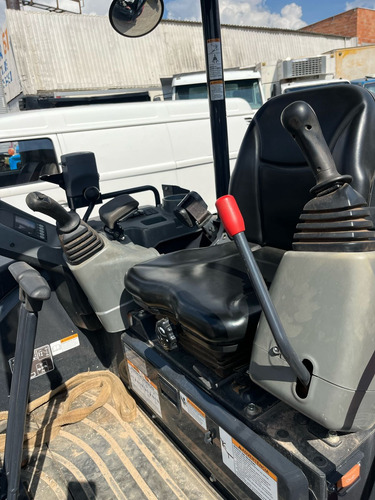 Mini Escavadeira Yanmar Vi030 Ano 2023