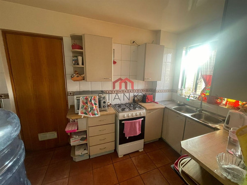 ¡excelente Oportunidad! 4800 Uf Se Vende Departamento Ubica