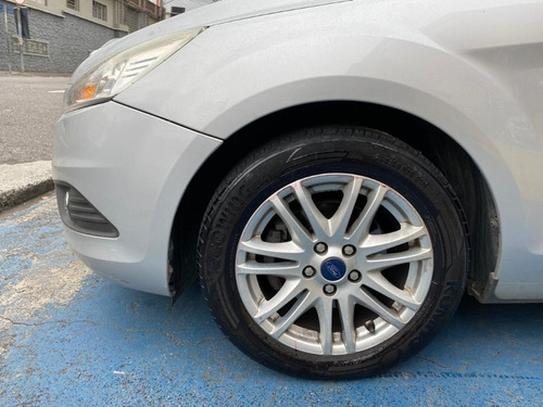Ford Focus Sedan 1.6 Gl Flex!!! Super Oferta!!!