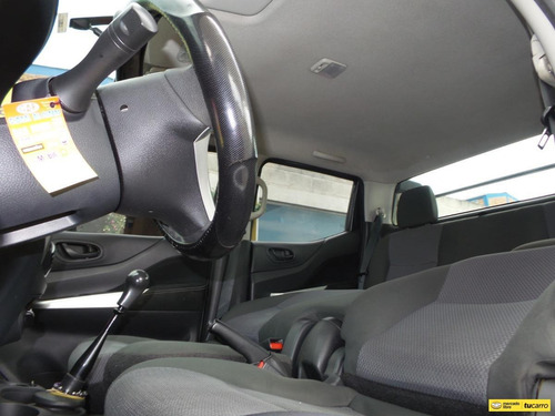 Imagen 20 de 25 de Nissan Frontier Np 300 S 4x4 Doble Cabina