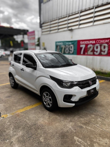 Imagem 1 de 8 de Fiat Mobi Easy On 1.0 Branco 2017
