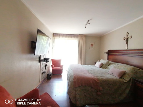 Estupenda Sectro Sport Frances / Colegio Manquehue