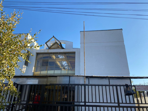 Arrienda Edificio Para Educacion Y/o Oficinas